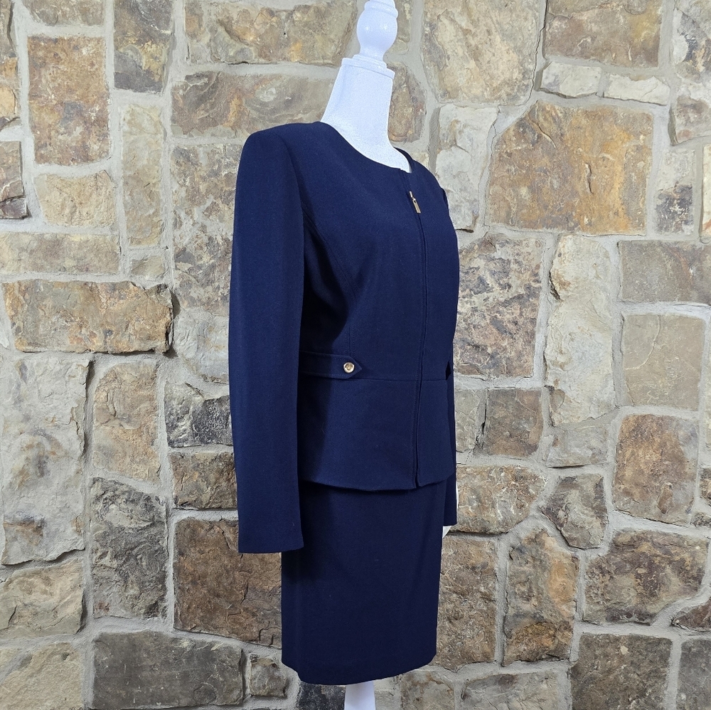 Tahari 12 12P Skirt Suit Set - Picture 4 of 9